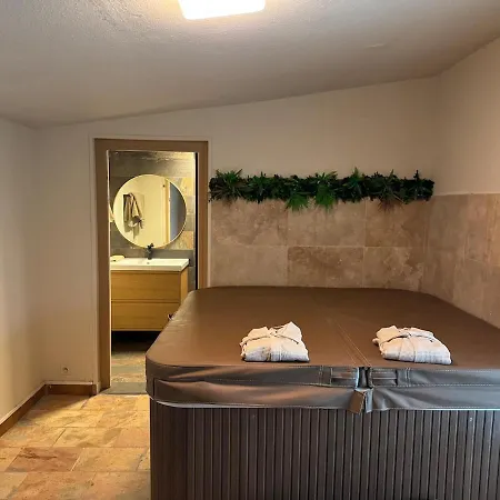 L Echappee A Deux, And Pyrenees View Villa *