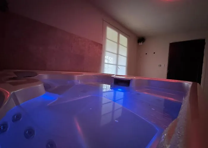 Villa L Echappee A Deux, And Pyrenees View