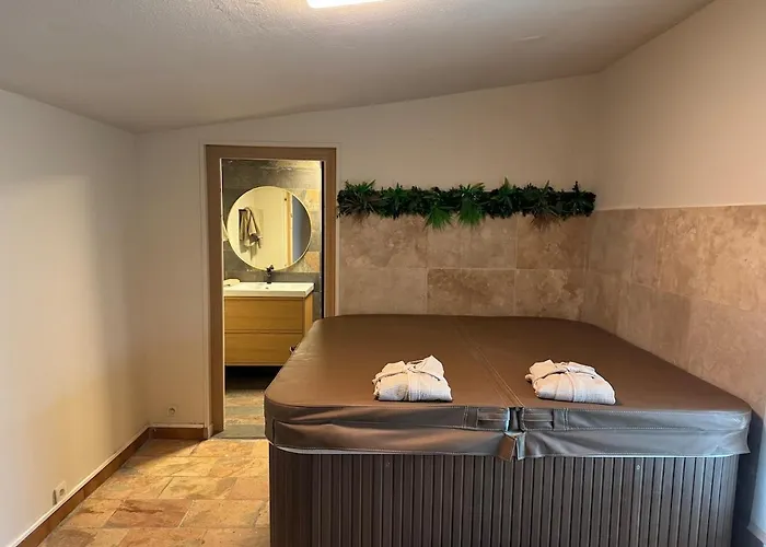 L Echappee A Deux, And Pyrenees View Villa *